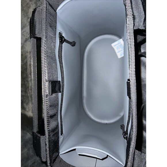 YETI Camino 20 Carryall Tote Bag Black - Picture 3 of 13